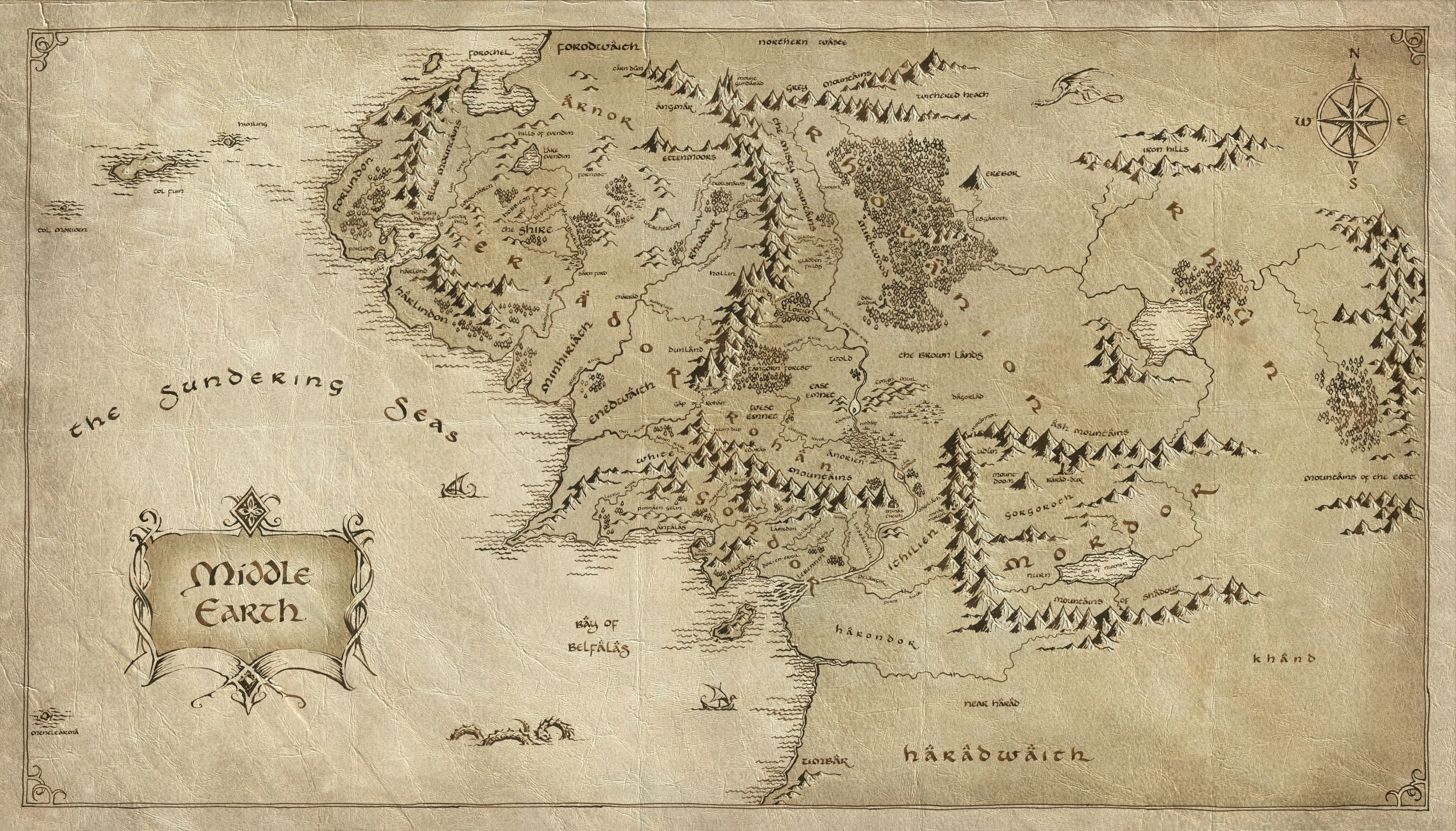 Réplique de la carte de la Terre du Milieu (Middle-earth) utilisée lors du tournage du film Le Seigneur des Anneaux (The Lord of the Rings), réalisé par Peter Jackson.