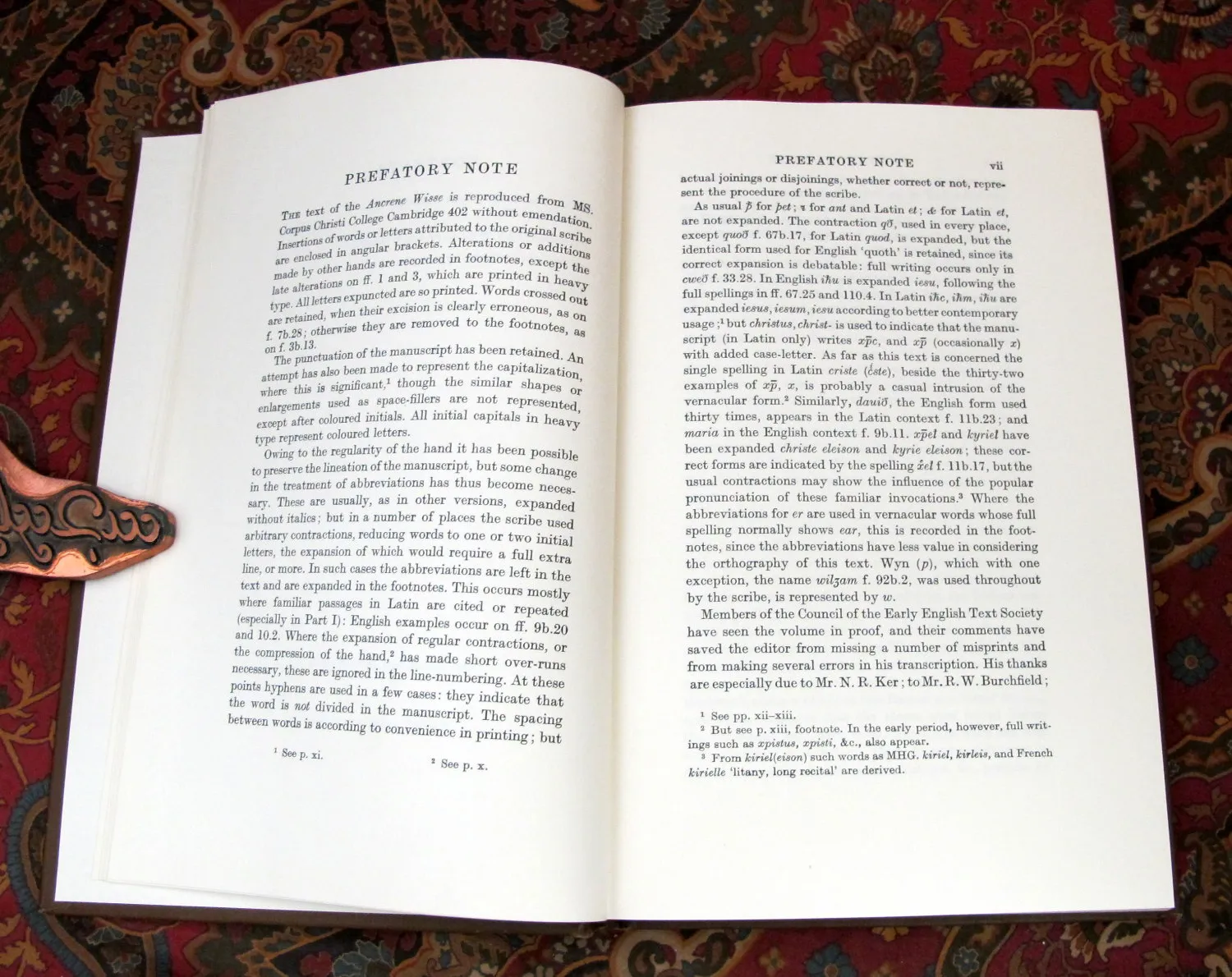 Édition originale de l'essai Ancrene Wisse de John Ronald Reuel Tolkien. Note préliminaire.