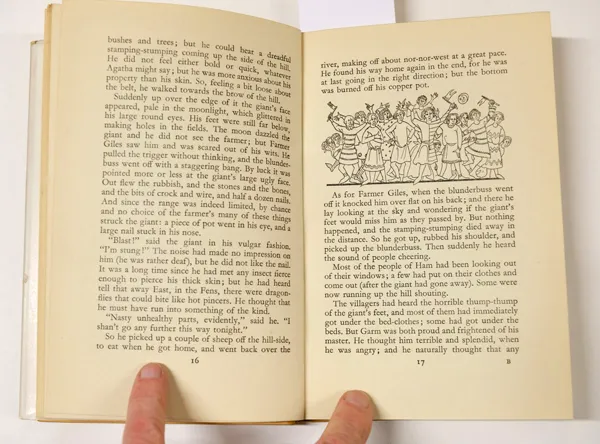 Édition originale du conte Farmer Giles of Ham, de John Ronald Reuel Tolkien. Page 16 et page 17 (illustrée).