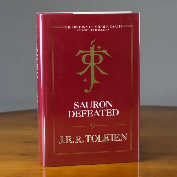 Édition originale du roman Sauron Defeated de John Ronald Reuel Tolkien. Jaquette (première de couverture).