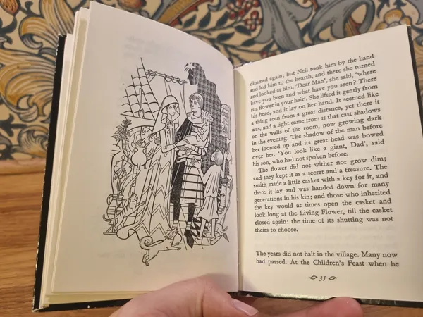 Édition originale du conte Smith of Wootton Major de John Ronald Reuel Tolkien. Illustration (page 34) et page 35.