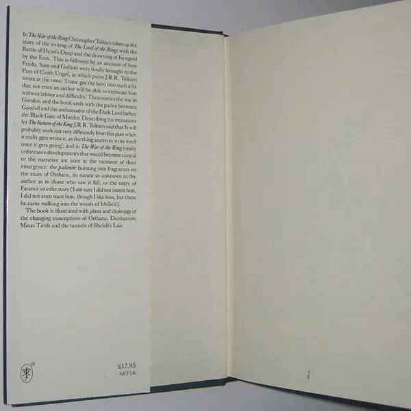 Édition originale du roman The War of the Ring, de John Ronald Reuel Tolkien. Jaquette (rabat de deuxième de couverture).