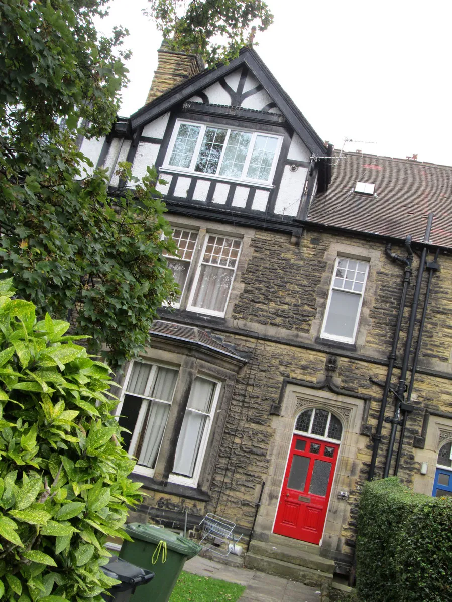 Photo : 5 Holly Bank, Leeds. John Ronald Reuel Tolkien y réside de 1920 à 1924.