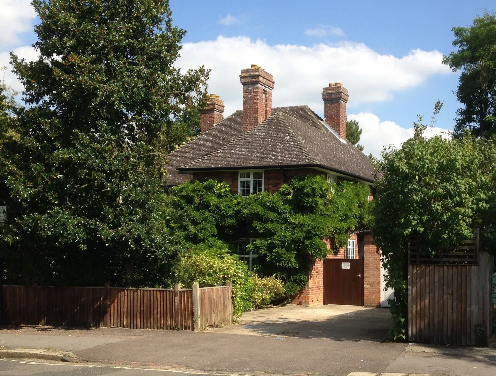 Photo : 20 Northmoor Road, Oxford où John Ronald Reuel Tolkien réside de 1930 à 1947.