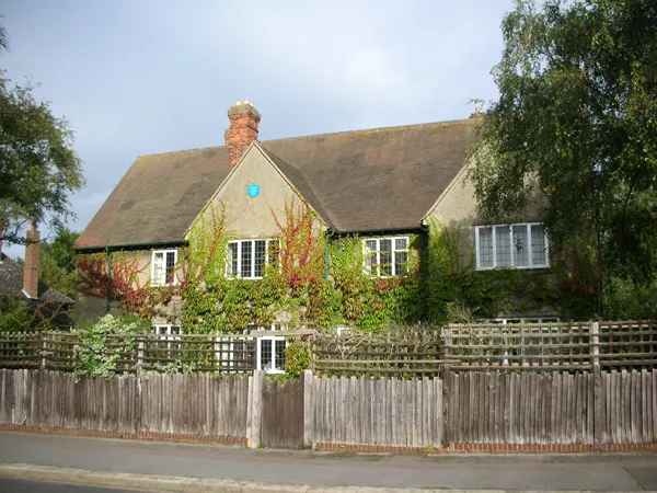 Photo : 20 Northmoor Road, Oxford. John Ronald Reuel Tolkien y réside de 1930 à 1947.