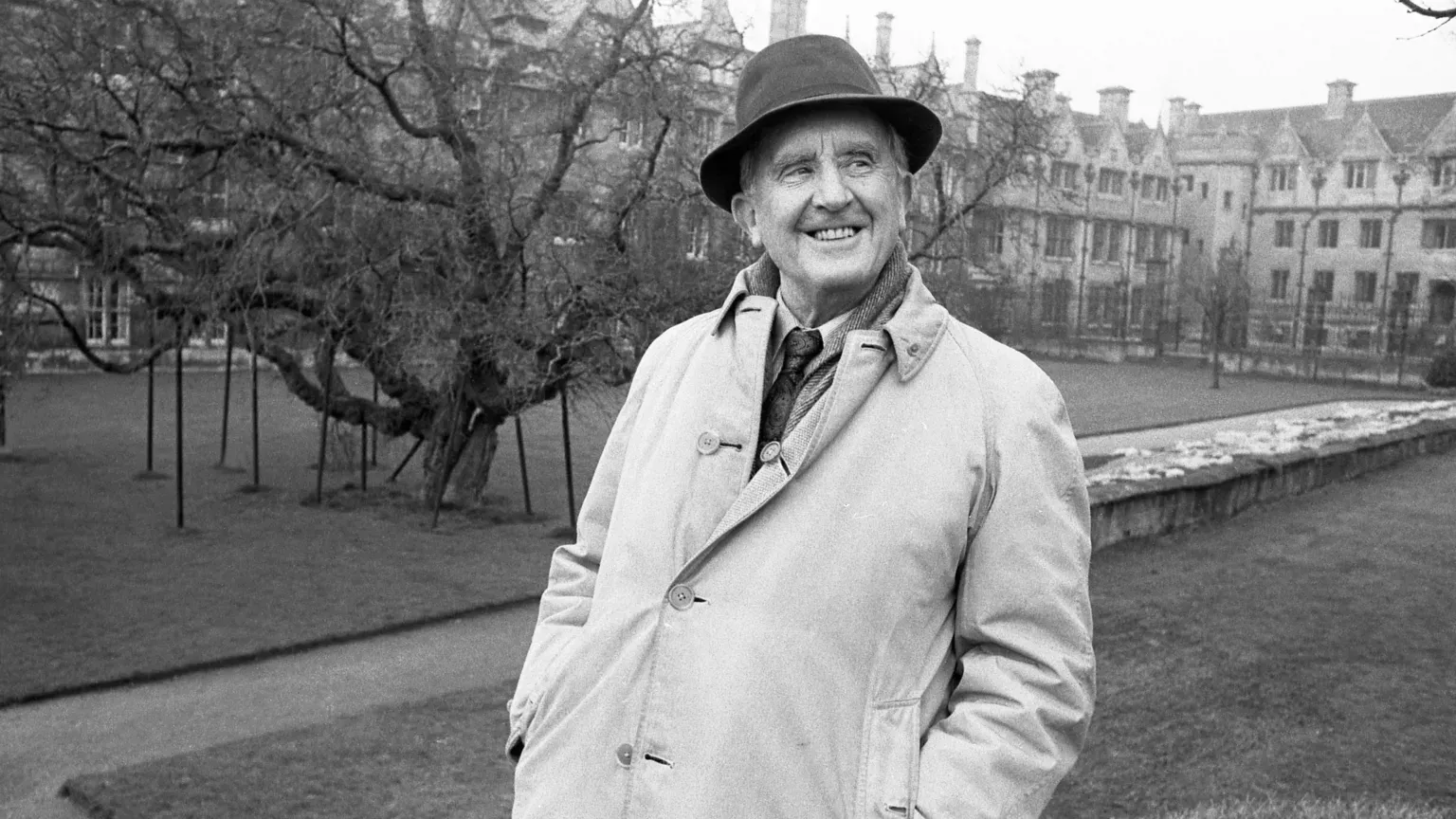 Photo : John Ronald Reuel Tolkien à Oxford, année 1968.
