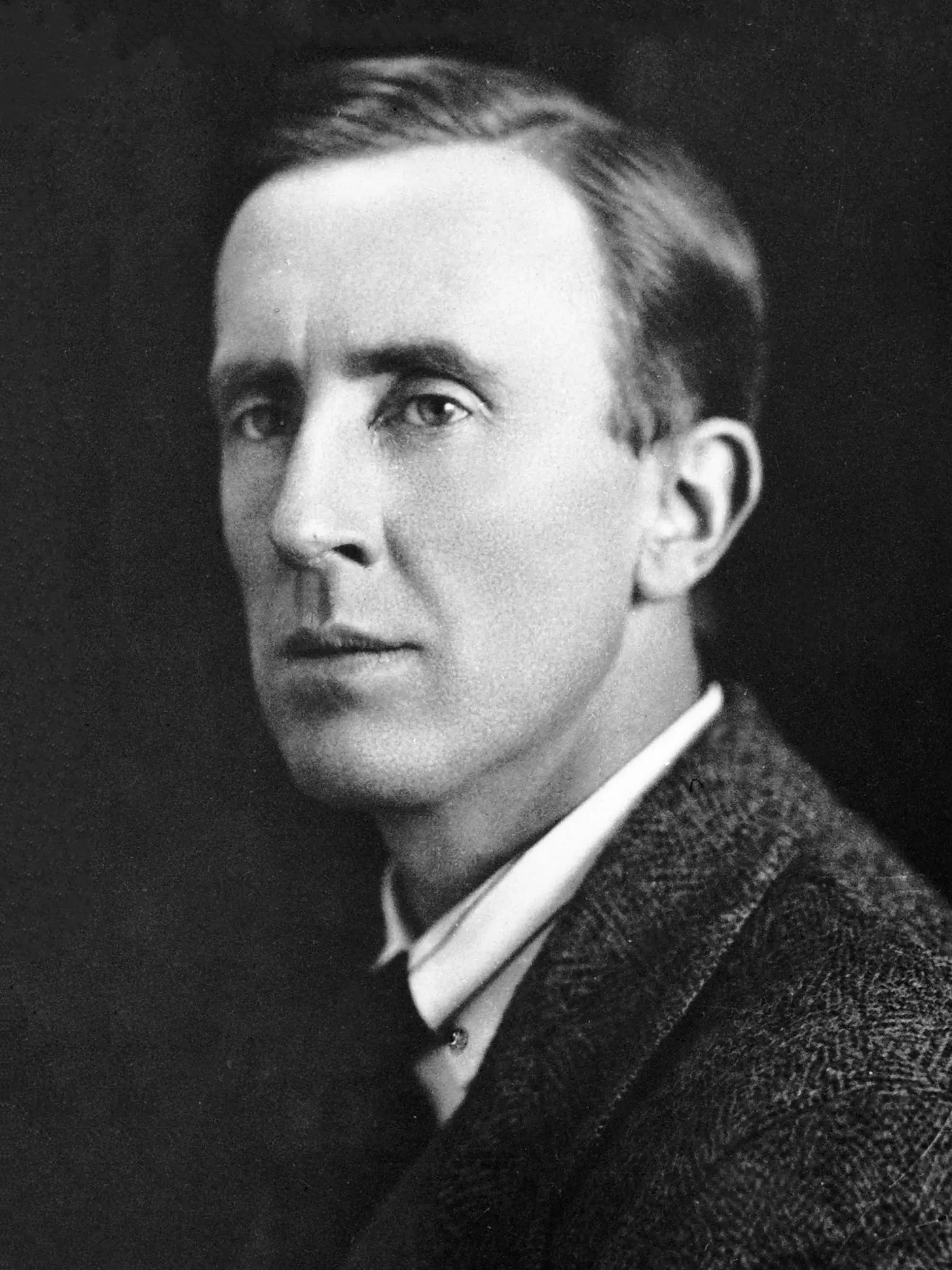 Photo : John Ronald Reuel Tolkien, année 1925.